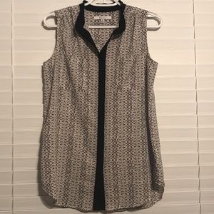 XS Reed Sleeveless Button Down Top